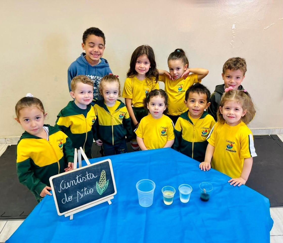 Crianças na Educação Infantil do Colégio Atualidade